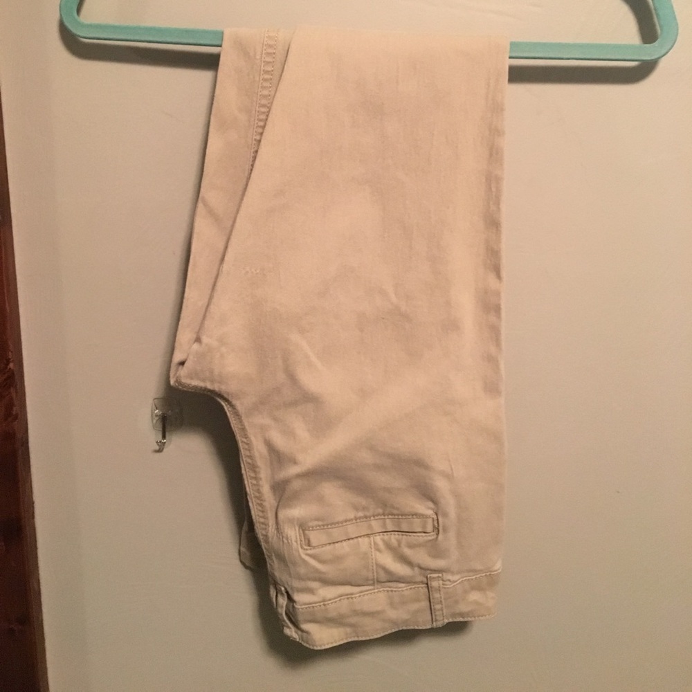 Khaki Skinny’s